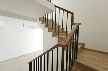 Bandar Tun Hussein Onn