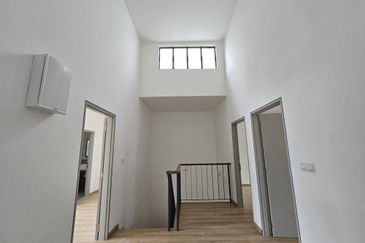 Bandar Tun Hussein Onn