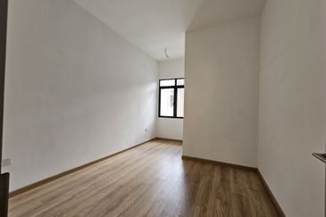 Bandar Tun Hussein Onn