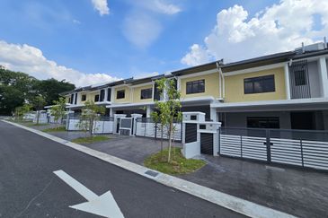 Bandar Tun Hussein Onn