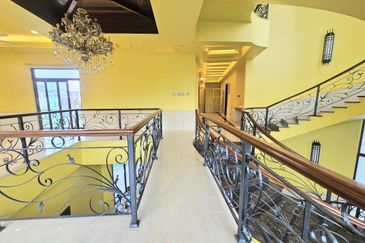 The Lotus of The Mines