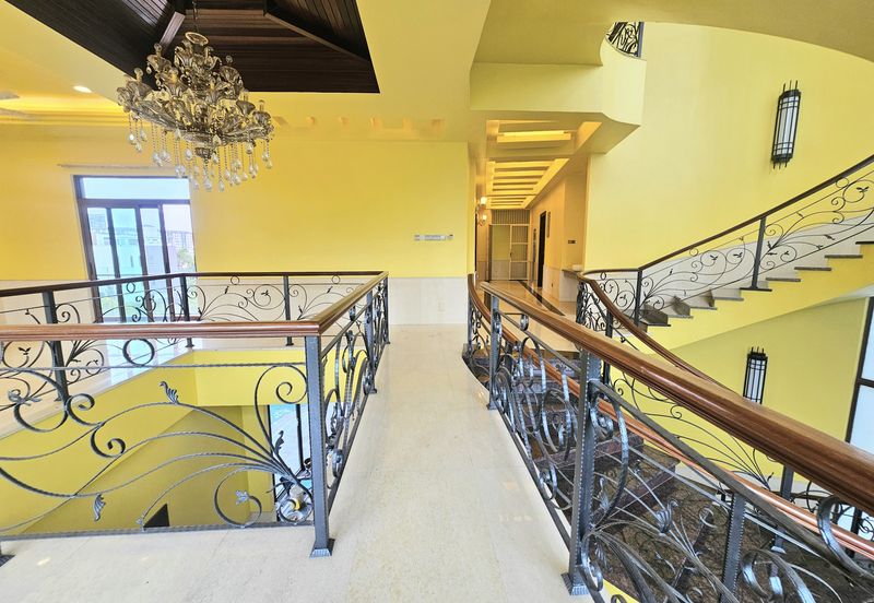 The Lotus of The Mines