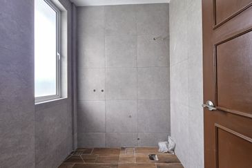 SL 2, Bandar Sungai Long