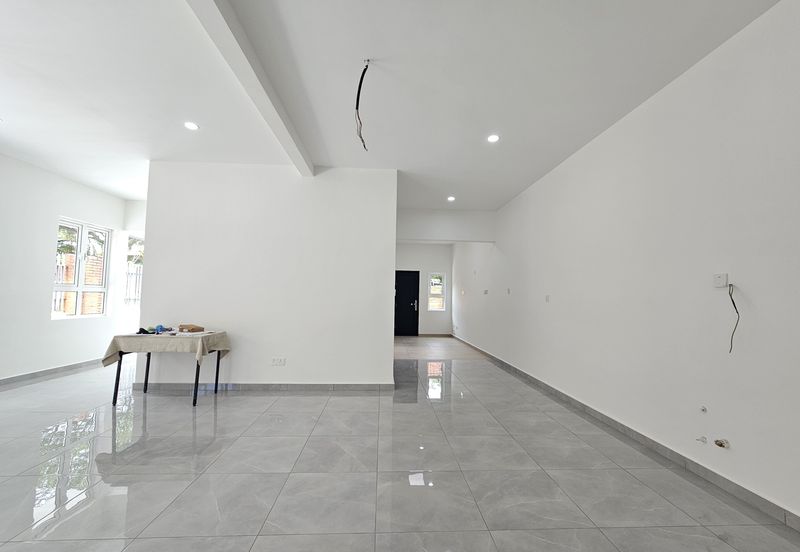 SL 2, Bandar Sungai Long