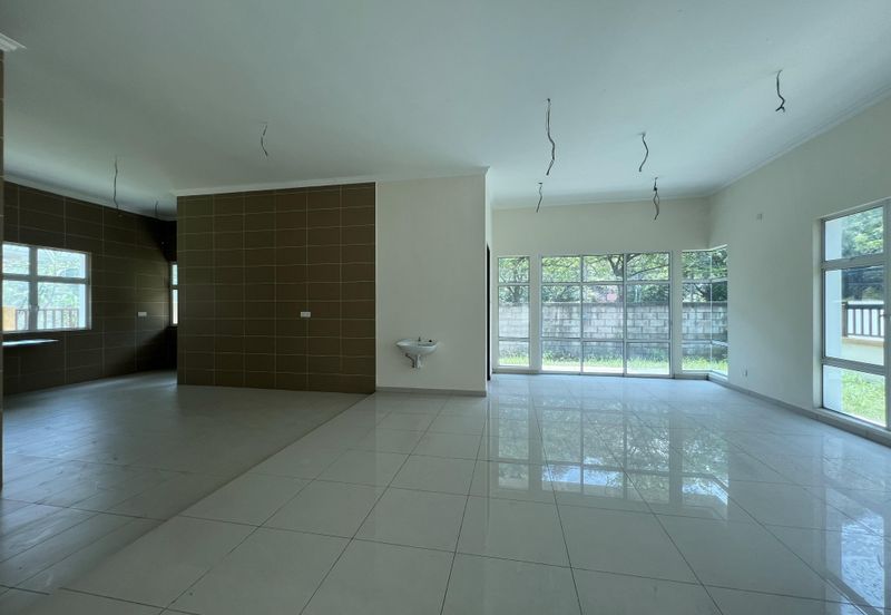 Avenue 4 Lake Valley