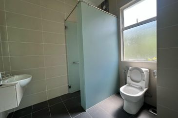 Avenue 4 Lake Valley