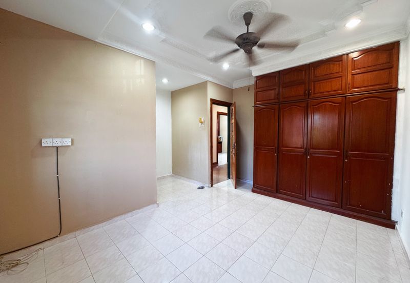 Jalan Suasana @ Tun Hussein Onn