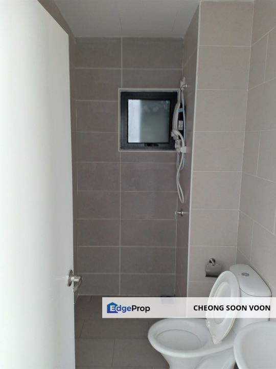 Cheap Freehold Partly Furnished 3 Bedder Condo @ Kiara Plaza Service Apartment Semenyih For Sale, Selangor, Semenyih