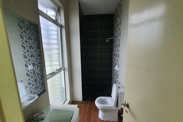 Avenue 6, Bandar Tun Hussein Onn