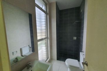 Avenue 6, Bandar Tun Hussein Onn