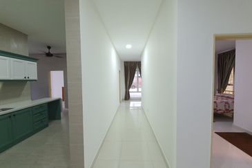 Avenue 6, Bandar Tun Hussein Onn