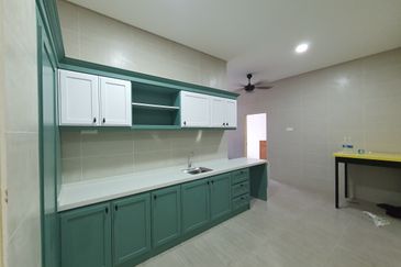 Avenue 6, Bandar Tun Hussein Onn