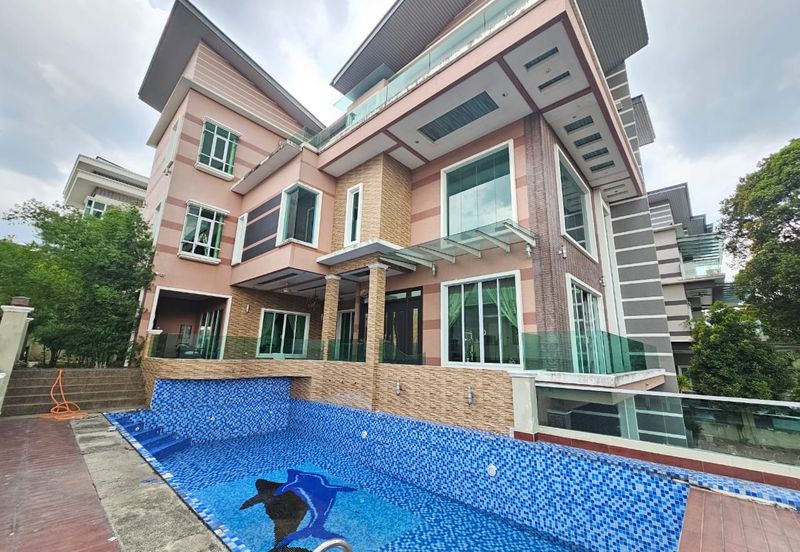 The Lotus of The Mines