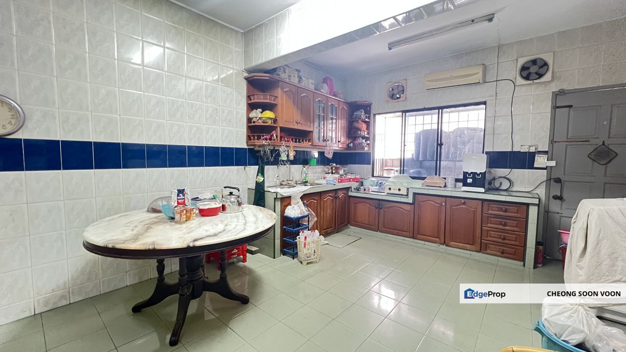 Cheap Well Maintained 2 Stry Terrace Intermediate House @ Lembah Maju For Sale, Selangor, Pandan Indah