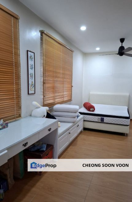 Freehold Fully Renovated 3 Stry Semi-D @ Taman Saujana Suria Kajang For Sale, Selangor, Kajang