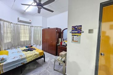 Bandar Tun Hussein Onn