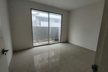 Fairfield Residences, Tropicana Heights