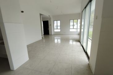 Fairfield Residences, Tropicana Heights