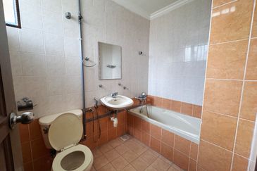 Happy Garden (Taman Gembira)