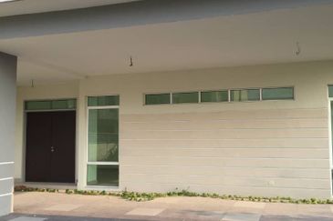 Taman Anggerik Villa