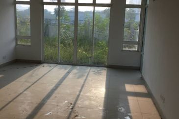 Taman Anggerik Villa