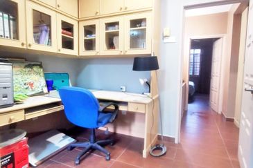 Jalan Damai Perdana 4/1D