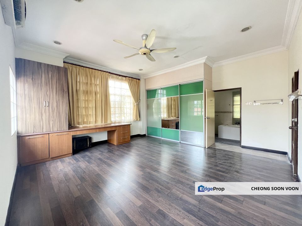 Taman Sri Jelok Kajang 2.5 Storey Semi D For Sale Freehold Renovated Gated Guarded, Selangor, Kajang