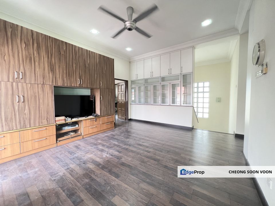 Taman Sri Jelok Kajang 2.5 Storey Semi D For Sale Freehold Renovated Gated Guarded, Selangor, Kajang