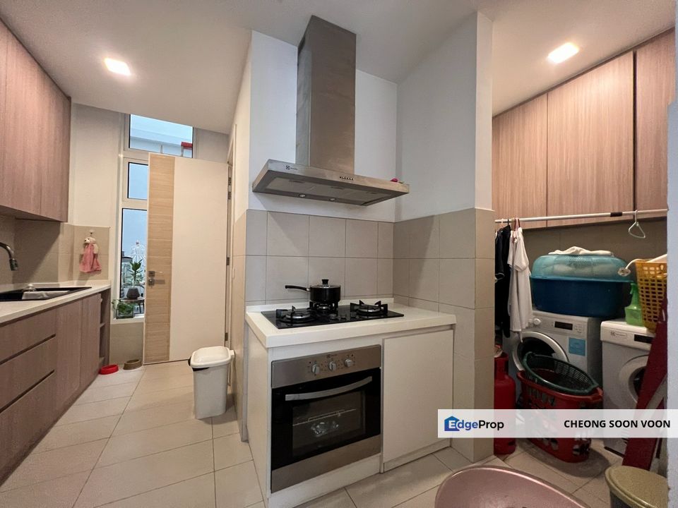 Senja Residence Seri Kembangan 3 Storey Superlink House For Sale Modern Luxury Good Condition, Selangor, Seri Kembangan