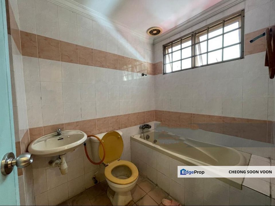 Happy Garden 2 Storey Superlink House For Sale Freehold Renovated Gated Guarded, Kuala Lumpur, Kuchai Lama