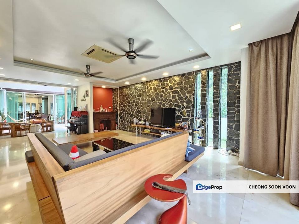 Taman Equine 2 Storey Bungalow House For Sale Extended Kitchen With Super Big Land, Selangor, Seri Kembangan