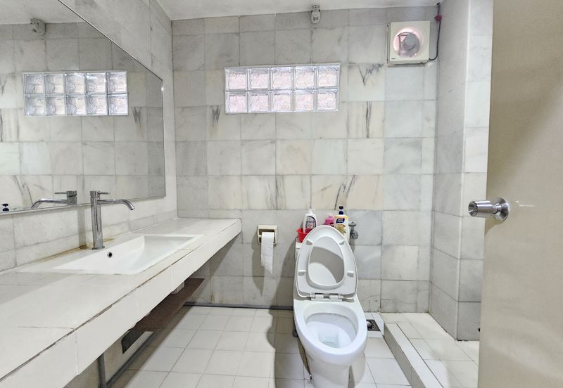 SL 4, Bandar Sungai Long