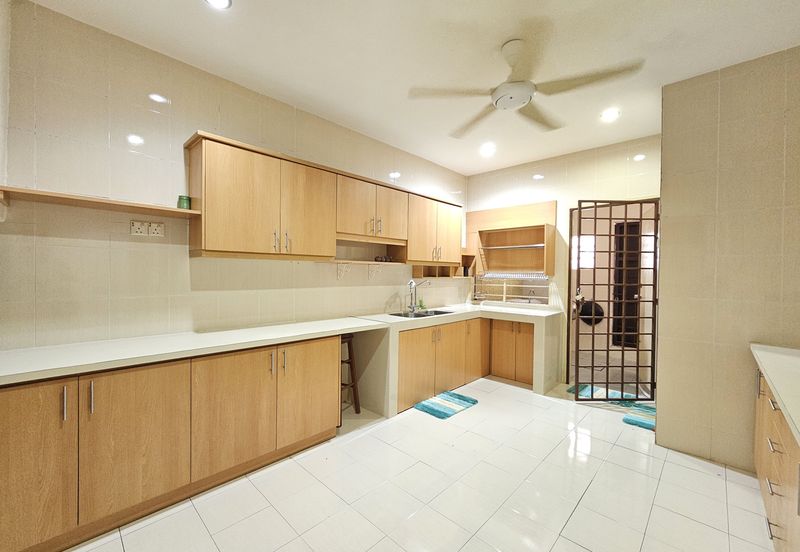 SL 4, Bandar Sungai Long