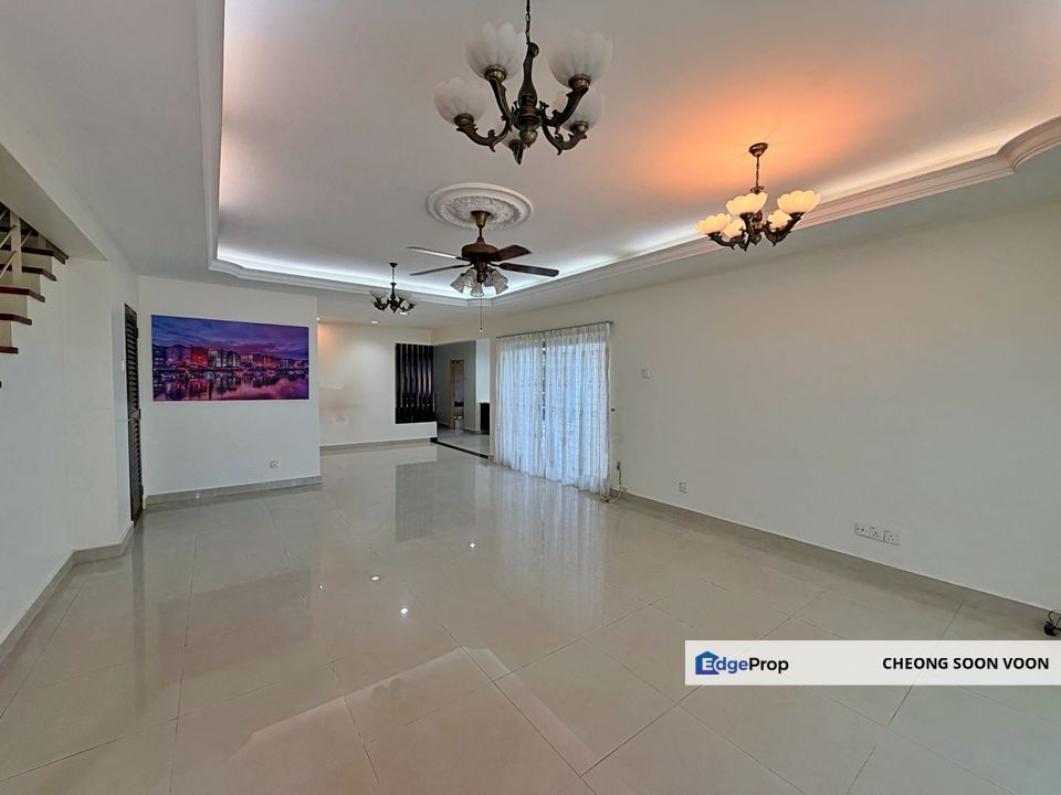 Bukit Segar Jaya 2 3 Storey Terrace House For Sale Good Condition Gated Guarded Endlot, Selangor, Cheras