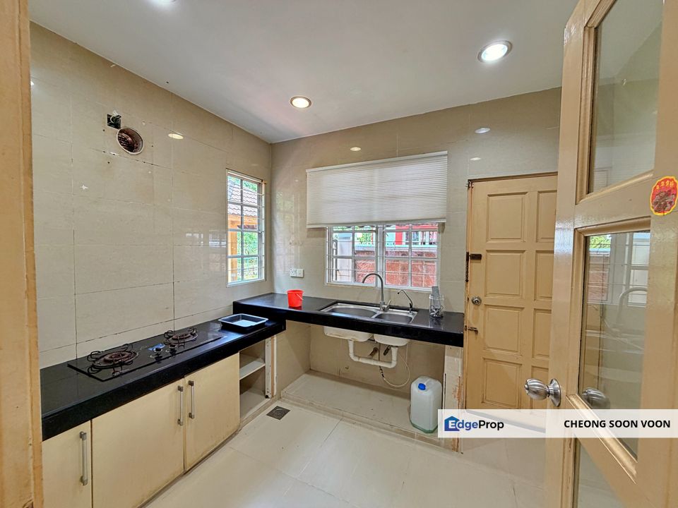 Bukit Segar Jaya 2 3 Storey Terrace House For Sale Good Condition Gated Guarded Endlot, Selangor, Cheras