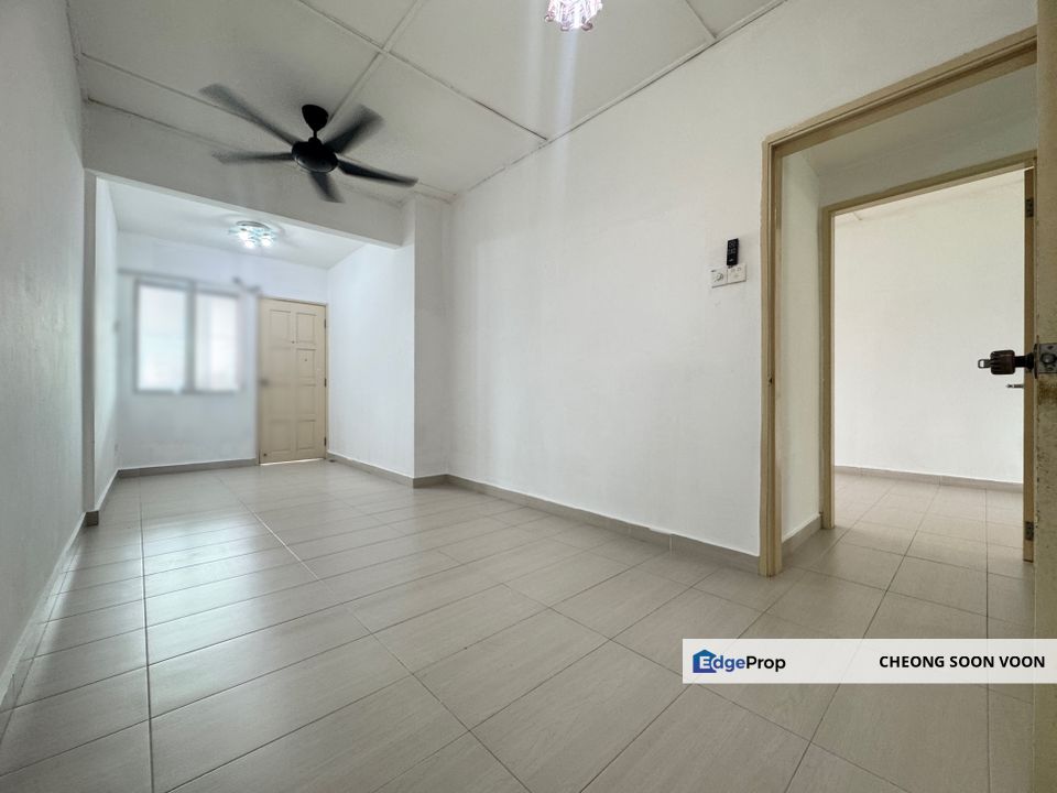 Bukit Serdang 2 Storey Terrace House For Sale Freehold Renovated Good Condition, Selangor, Seri Kembangan