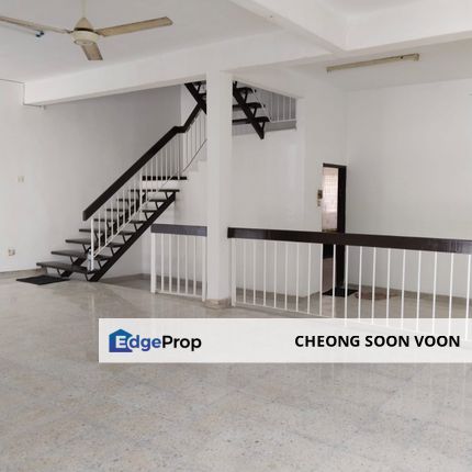 ADJOINING 2 STRY TERRACE HOUSE WITH BIG LAND AND PORCH AT TMN CONNAUGHT FOR SALE, Kuala Lumpur, Cheras