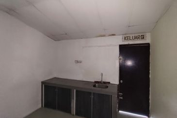 Bunglow - Commercial Potential: PJ Newton, Jalan Canggai