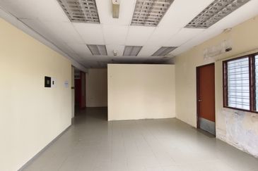 Bunglow - Commercial Potential: PJ Newton, Jalan Canggai