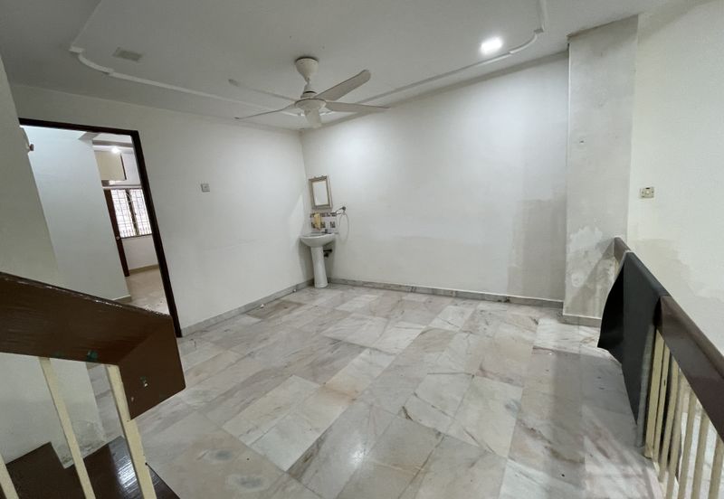 Terrace, Taman Gembira, OUG - facing green reserve