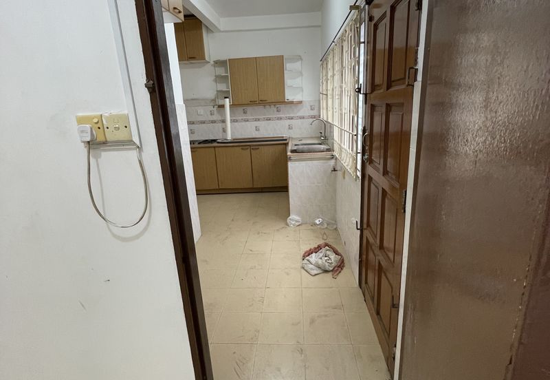 Terrace, Taman Gembira, OUG - facing green reserve