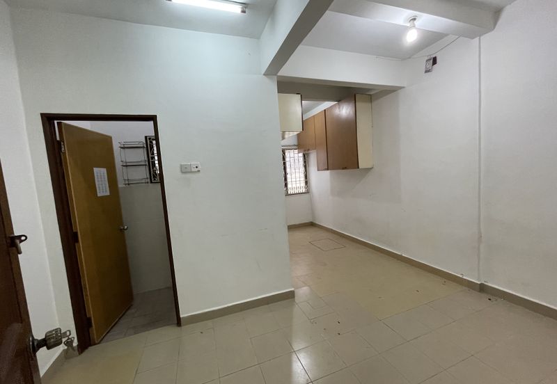 Terrace, Taman Gembira, OUG - facing green reserve