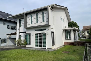 Jalan Lengkongan Jenjarom 