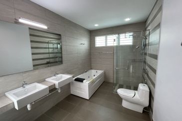 Jalan Lengkongan Jenjarom 