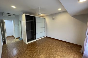 Jalan Lengkongan Jenjarom 