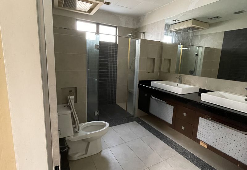 KGSAAS Golf Club, Seksyen 13