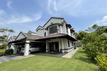 KGSAAS Golf Club, Seksyen 13