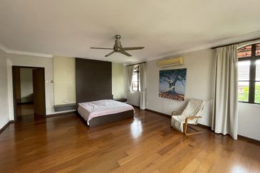 KGSAAS Golf Club, Seksyen 13