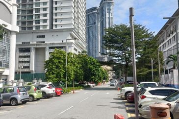 Brickfields, Scott Road, 2 Storey Shop Office