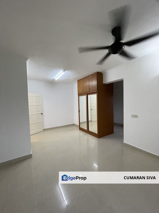 Ehsan Ria, PJ Section 11 - easy access to, UM, UH, LRT, Federal Hwy, Selangor, Petaling Jaya